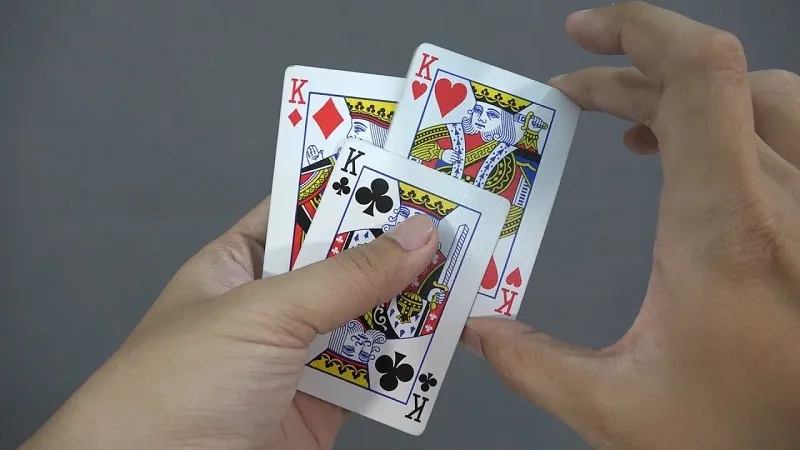 chia bài 3 cây điểm cao 1