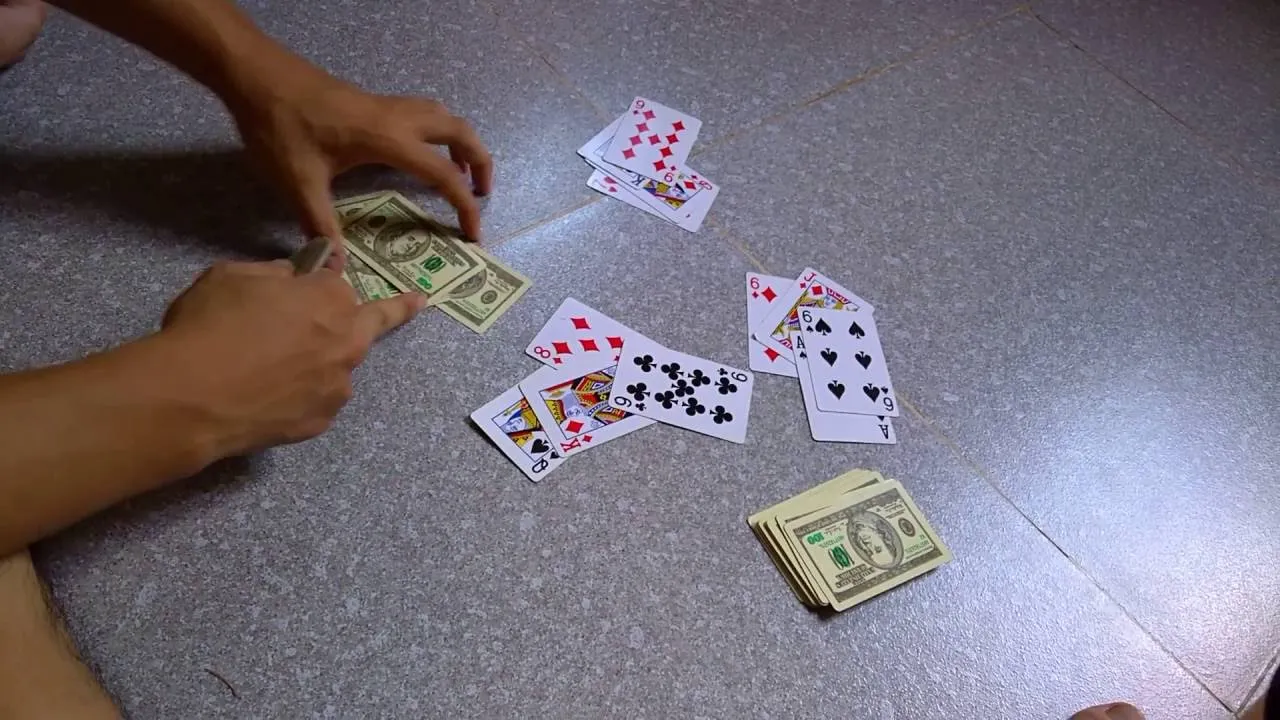 chia bài lấy tứ quý 2